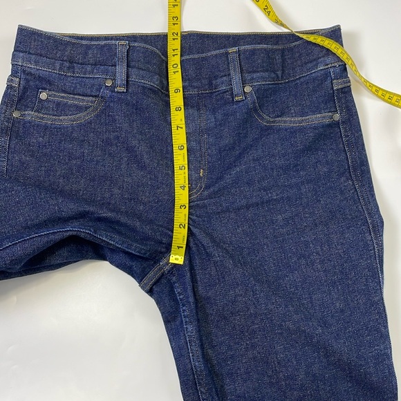 SPANX Cropped Kick Flared Jeans in Raw Indigo Wash Size XL - Picture 14 of 16